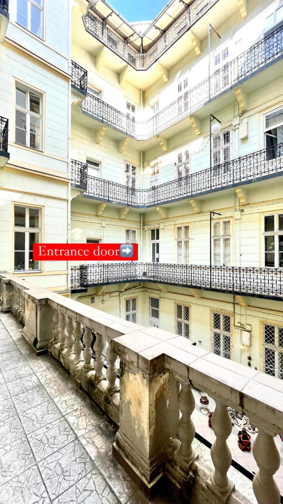 Amazing Swedish 3 Rooms Apartment In The City Center بودابست المظهر الخارجي الصورة